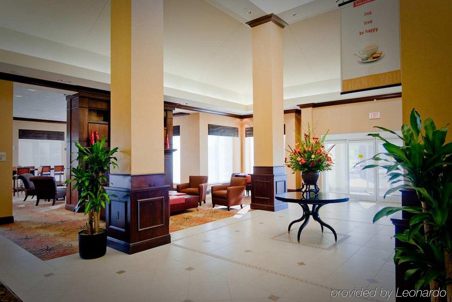 Hilton Garden Inn Гринвилл Интерьер фото